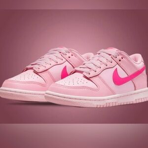 Women's Pink Nike